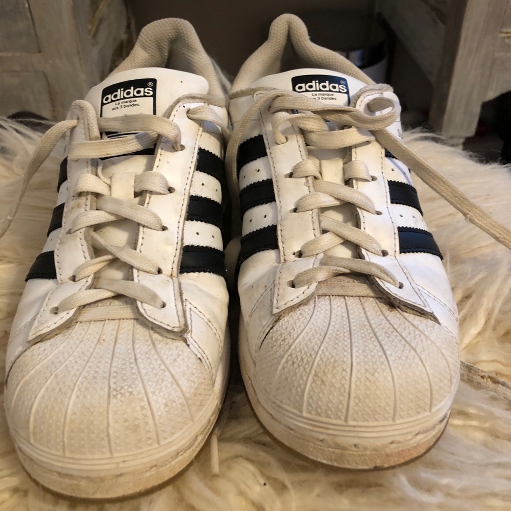 Vintage superstar addias!